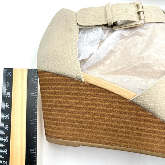9.5W 9.5 WIDE WIDTH Dr Scholls Beige Oatmeal Snakeskin Wedges Sandals Shoes - Picture 13 of 15